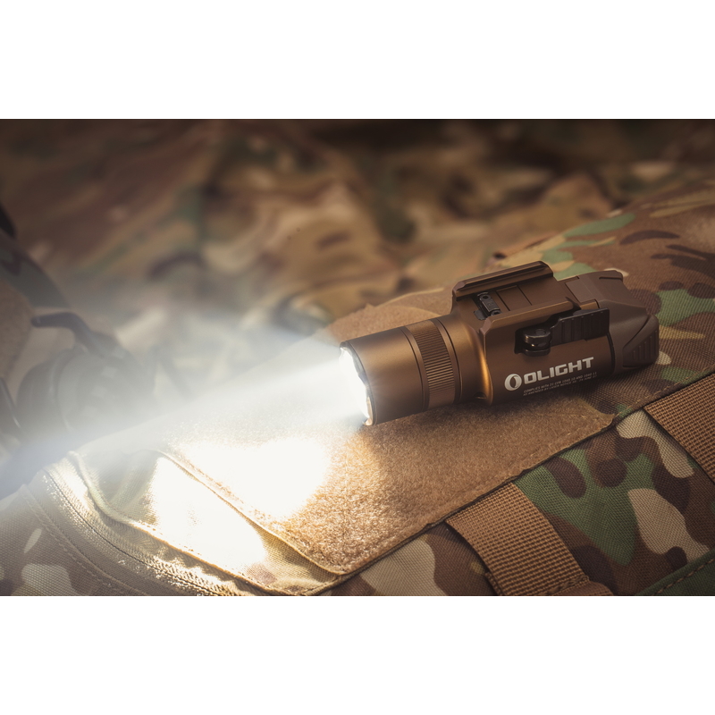 Svetlo na zbraň Olight BALDR PRO R Desert Tan 1350 lm – zelený laser  10