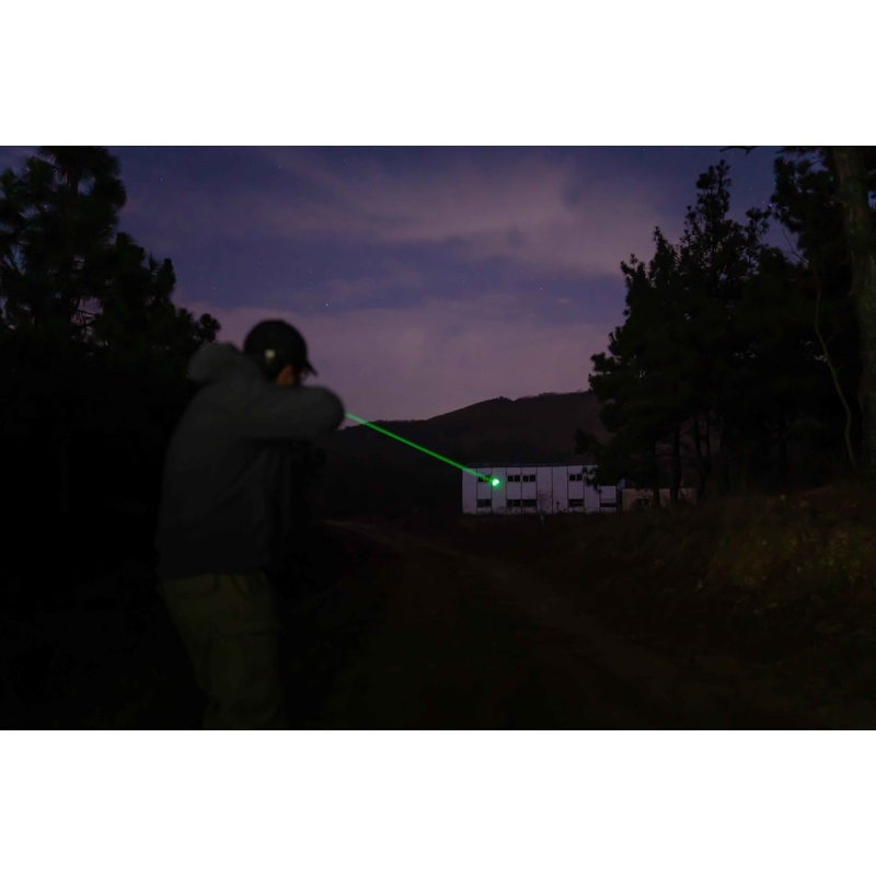Svetlo na zbraň Olight Odin GL-M 1500 lm - zelený laser 25