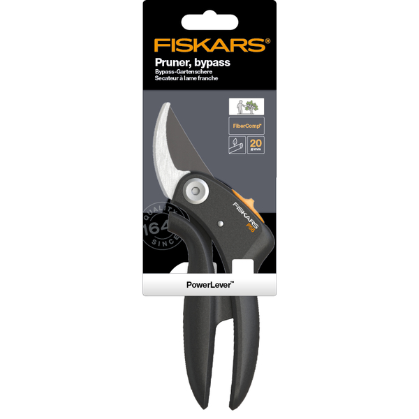 Dvojčepeľové záhradné nožnice FISKARS PowerLever P56 1