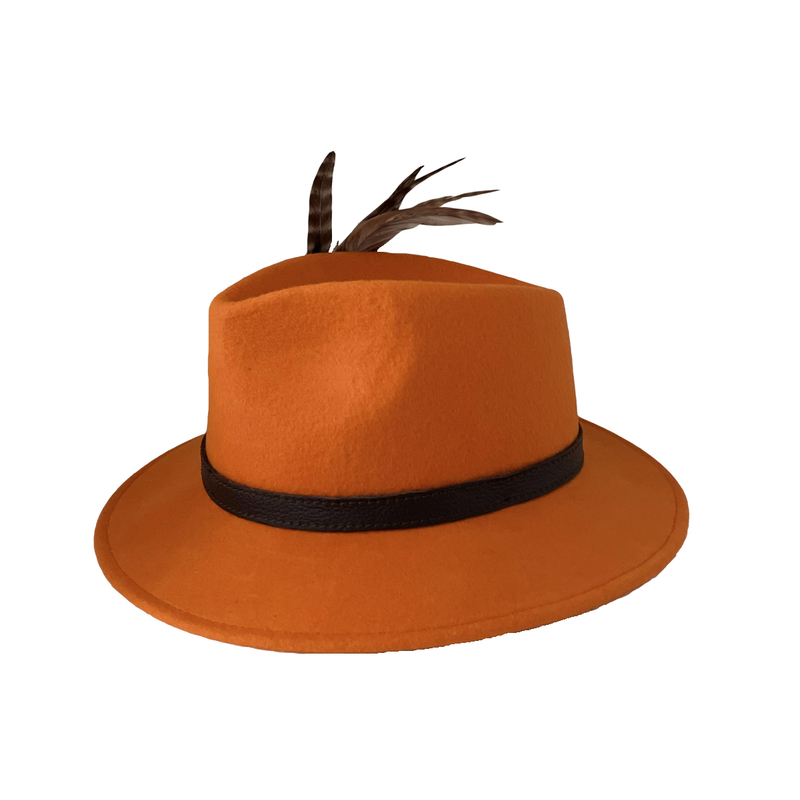 Dámsky oranžový klobúk TETRAO pierko 57 3