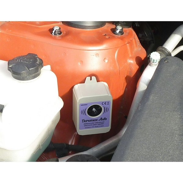 Deramax ultrazvukový odpudzovač kún a hlodavcov do auta 3