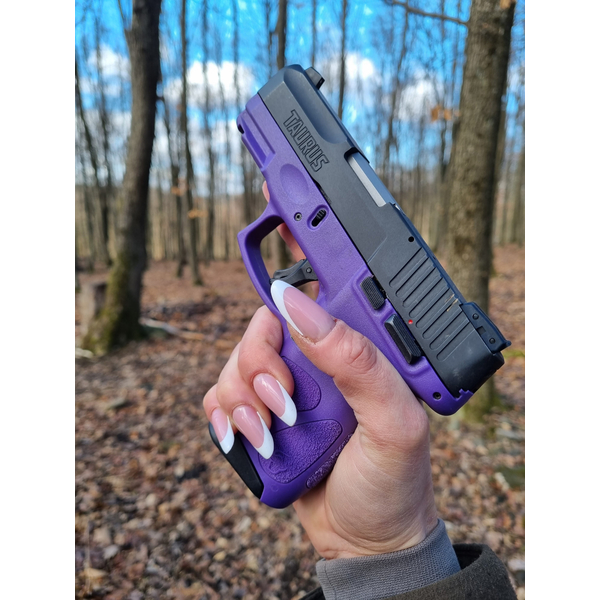 Pištoľ TAURUS G2C, Dark Purple cal. 9mm 1