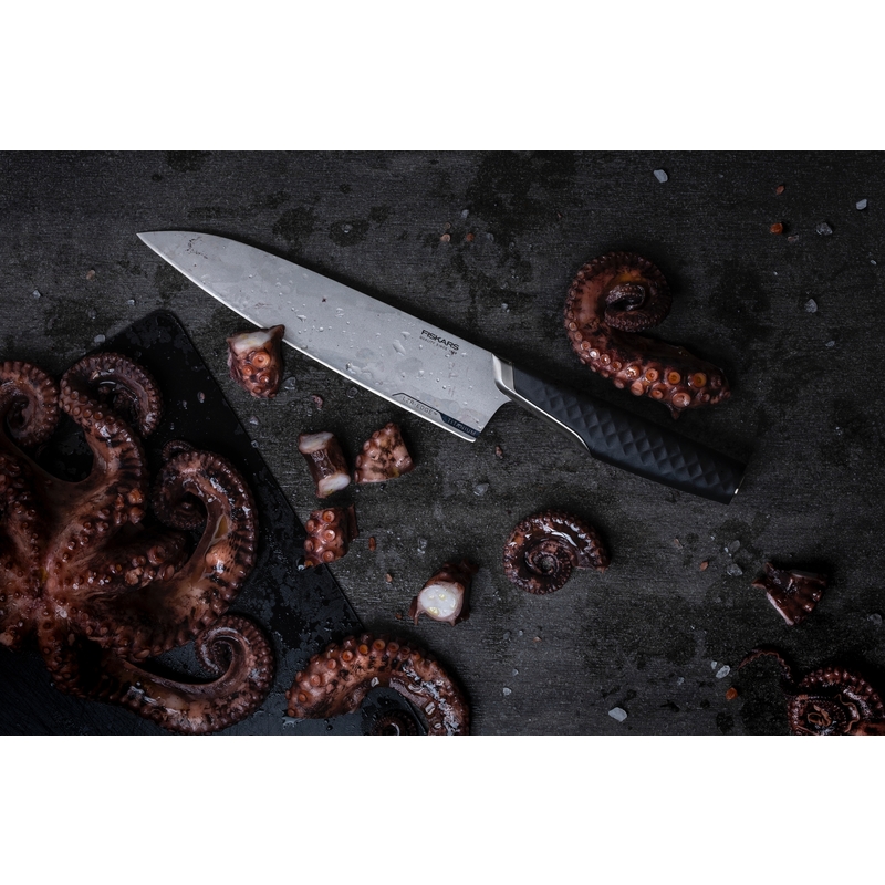 Veľký titánový kuchársky nôž FISKARS Taiten, 20 cm 3