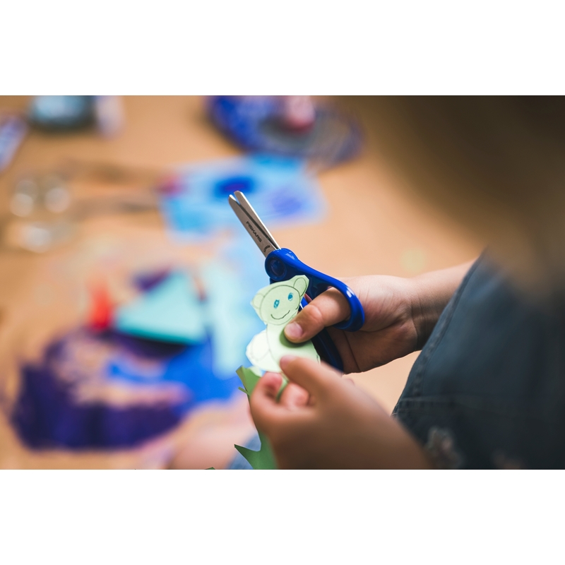 Detské nožnice so zaoblenou špičkou FISKARS, 13 cm, modré 4